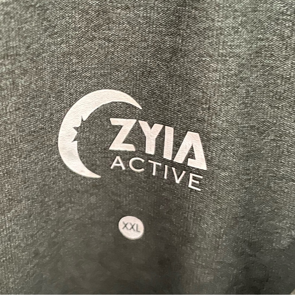 ZYIA - Picture 5 of 5